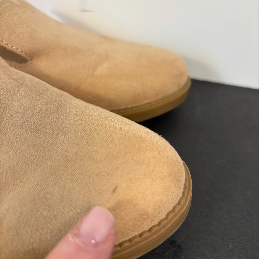 Dr. Scholl’s Beige Suede Slip-On Flats Women’s 8.5M Comfort Loafers